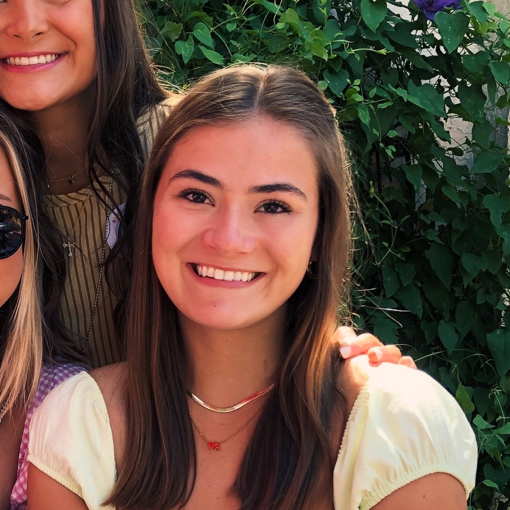 Meet your Posher, Abbey